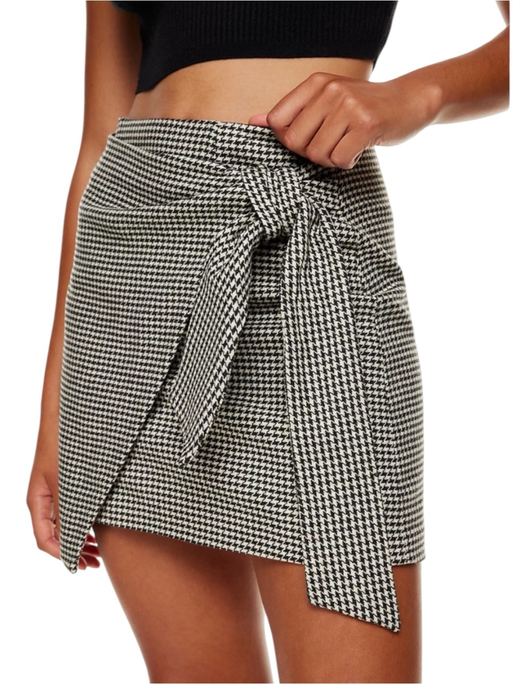Aritzia Wilfred Wrap Front Mini Skirt Wool Cashmere Blend B&W Houndstooth 2